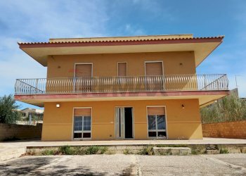 Casa all\'aperto - Casa semi indipendente Via Platone
 
56, Scicli - foto 2