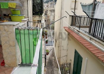 Balcone - Casa indipendente Via Senia
 
40, Scicli - foto 13