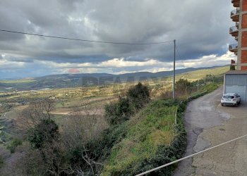 Vista delle montagne - Quadrilocale Chiaramonte Gulfi - foto 11