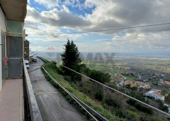 Balcone - Quadrilocale Chiaramonte Gulfi - foto 31