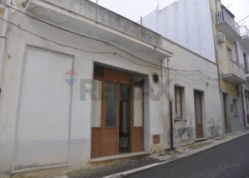 Edificio all\'aperto - Casa indipendente Via Santa Croce
 
50, Comiso - foto 1