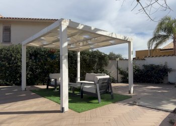 Terrazza - Villa contrada giardini
 
19, Trabia - foto 11