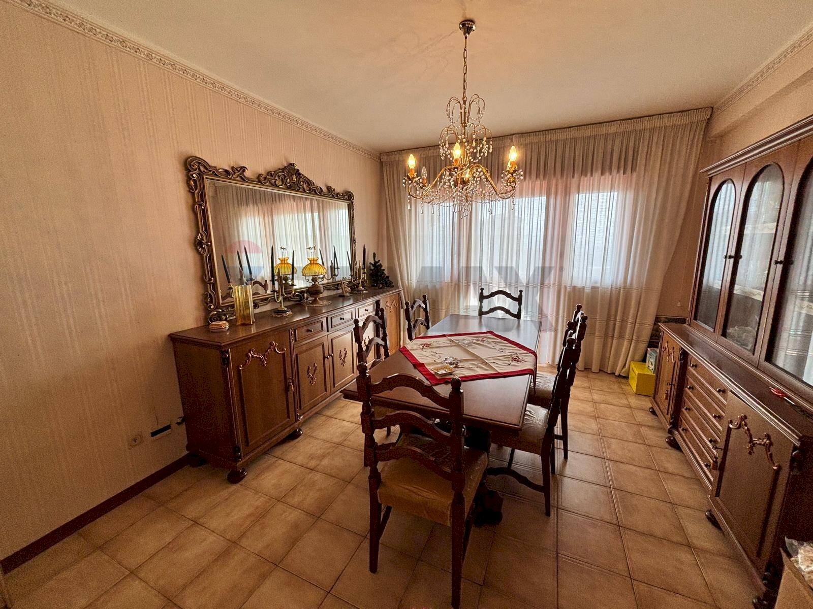 Sala da pranzo - Appartamento viale grimaldi
 
8G, Catania - foto 3