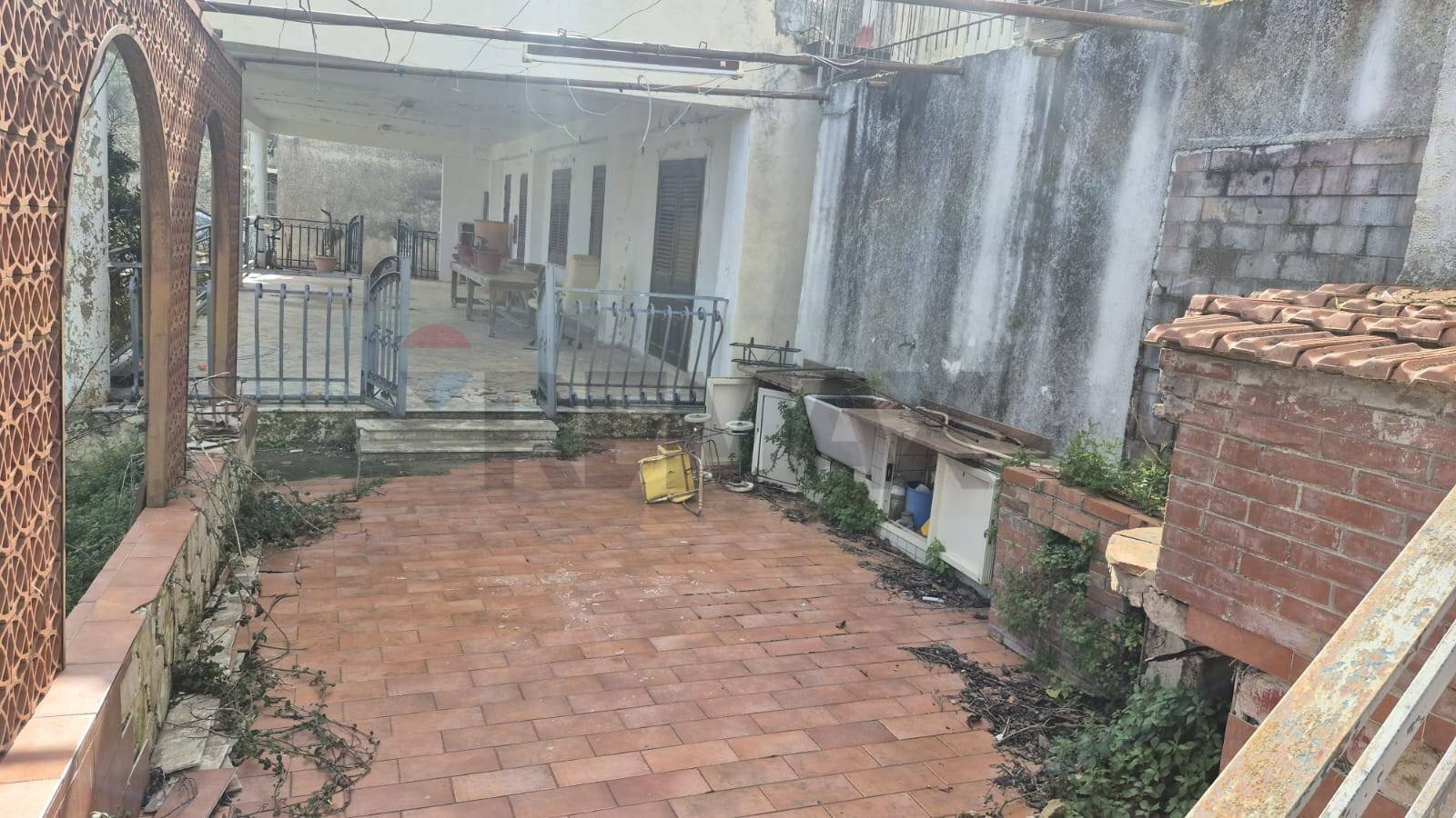 Terrazza - Villa VIA REGIONE SICIALANA 156
 
156, Monreale - foto 1