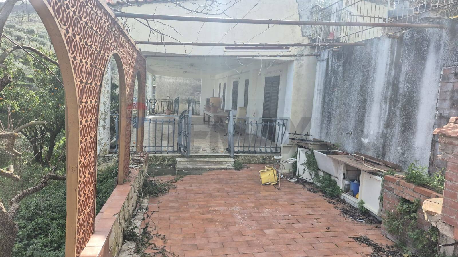 Terrazza - Villa VIA REGIONE SICIALANA 156
 
156, Monreale - foto 3