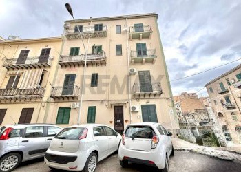 Edificio all\'aperto - Bilocale Via Ribera
3, Palermo - foto 1