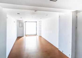 Foto 2 - Shop Corso Savoia
 
39, Acireale - photo 2