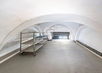 Foto 5 - Shop Corso Savoia
 
39, Acireale - photo 5