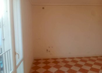 Salone - Appartamento via Fratelli Rosselli, Novi di Modena - foto 2