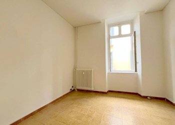 Camera da letto - Three-room apartment via San Martino, Moncalieri - photo 16
