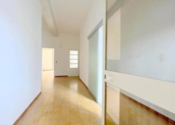 Corridoio - Three-room apartment via San Martino, Moncalieri - photo 17