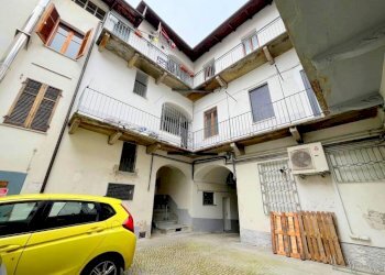 Cortile interno - Trilocale via San Martino, Moncalieri - foto 35