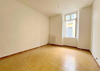 Camera da letto - Three-room apartment via San Martino, Moncalieri - photo 37