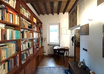 Studio - Four-room apartment Borgo Bosazza, 12, Parma (neighborhood Oltretorrente) - photo 3