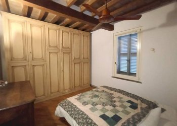 Camera da letto - Four-room apartment Borgo Bosazza, 12, Parma (neighborhood Oltretorrente) - photo 8