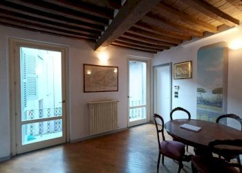 Soggiorno - Quadrilocale strada Massimo d'Azeglio, 15, Parma (zona Oltretorrente) - foto 8