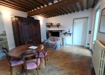 Soggiorno - Quadrilocale strada Massimo d'Azeglio, 15, Parma (zona Oltretorrente) - foto 9