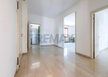 Ingresso attuale - Appartamento Via A. Gramsci
 
5, Monza - foto 4