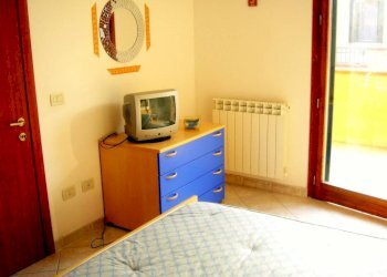 Camera da letto - Quadrilocale via Libolla, Ravenna (zona Porto Corsini) - foto 8