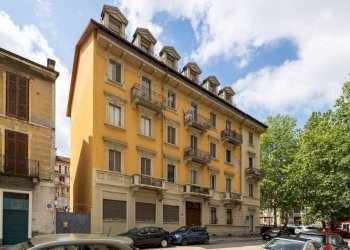 Facciata - Box Passaggio Privato Mario Leoni, 2, Torino (zona Lingotto) - foto 1