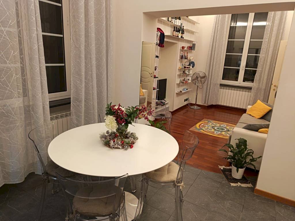 Salone - Appartamento vico del Filo, 1, Genova (zona Centro Storico) - foto 3