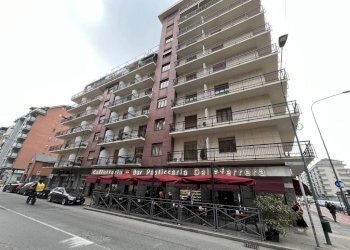 Facciata - Quadrilocale via Filadelfia, 132, Torino (zona Santa Rita) - foto 1