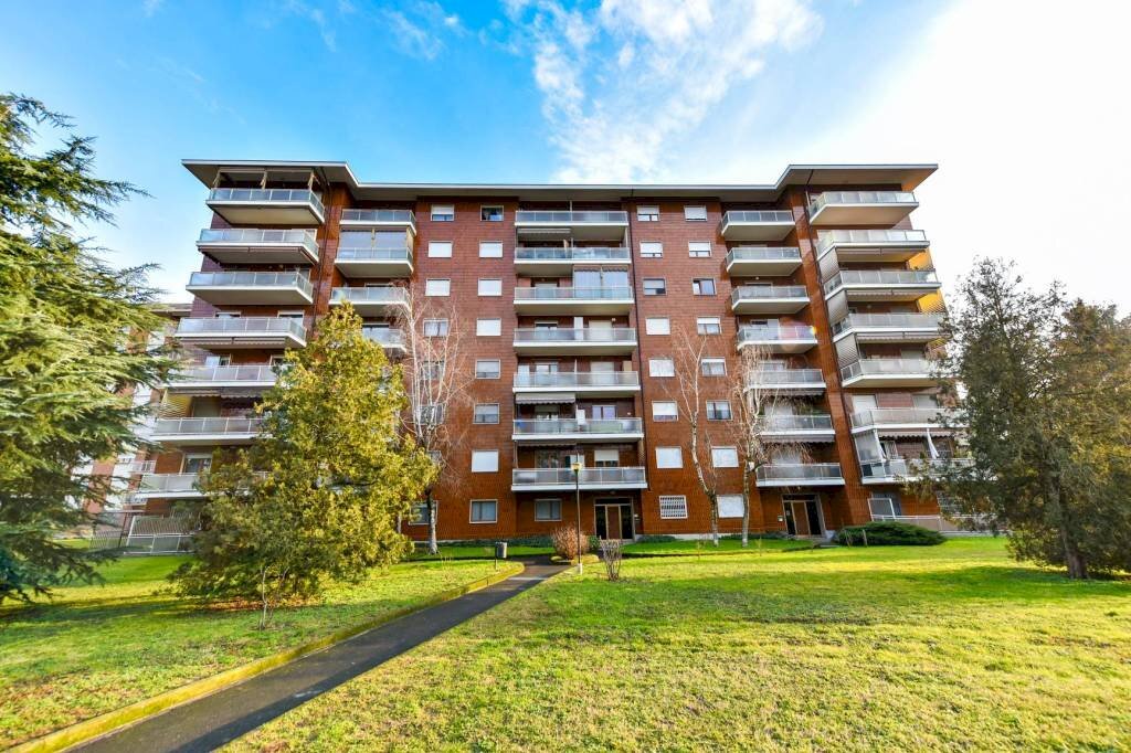 Facciata - Four-room apartment via Gaetano Amati, 90/9, Venaria Reale - photo 3