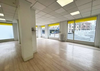 Interno non residenziale - Shop via Capua, 1, Torino (neighborhood Borgo Vittoria) - photo 4