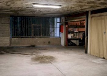 Box auto - Box strada del Lionetto, 16, Torino (zona Parella) - foto 2