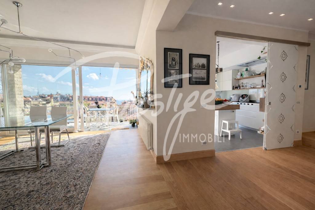 Salone - Attico La Spezia (zona Centro Storico) - foto 2