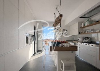 Cucina - Attico La Spezia (zona Centro Storico) - foto 12