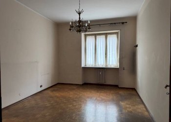 Camera da letto - Trilocale via Saluzzo, 131, Pinerolo - foto 7