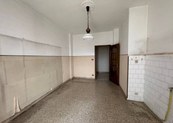 Cucina - Trilocale via Saluzzo, 131, Pinerolo - foto 12
