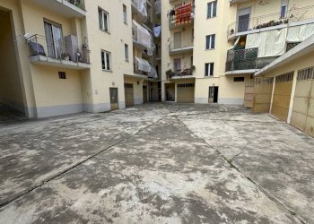 Cortile interno - Three-room apartment via Saluzzo, 131, Pinerolo - photo 37