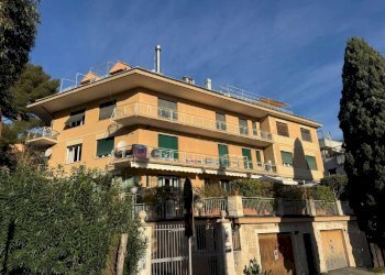 attico in locazione genova albaro viale francesco  - Attic viale Francesco Gambaro, Genova (neighborhood Albaro) - photo 19