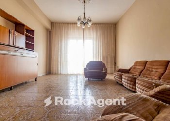 Trilocale via Conti di Loritello, 9/B, Catanzaro - foto 9