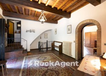 Stabile - Palazzo strada Comunale di Catignano, Gambassi Terme - foto 3