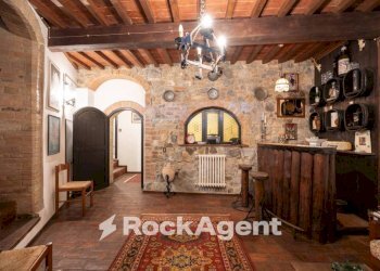 Stabile - Palazzo strada Comunale di Catignano, Gambassi Terme - foto 15