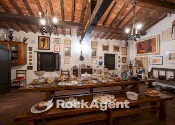 Stabile - Palazzo strada Comunale di Catignano, Gambassi Terme - foto 16