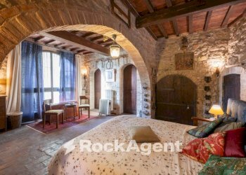 Stabile - Palazzo strada Comunale di Catignano, Gambassi Terme - foto 27