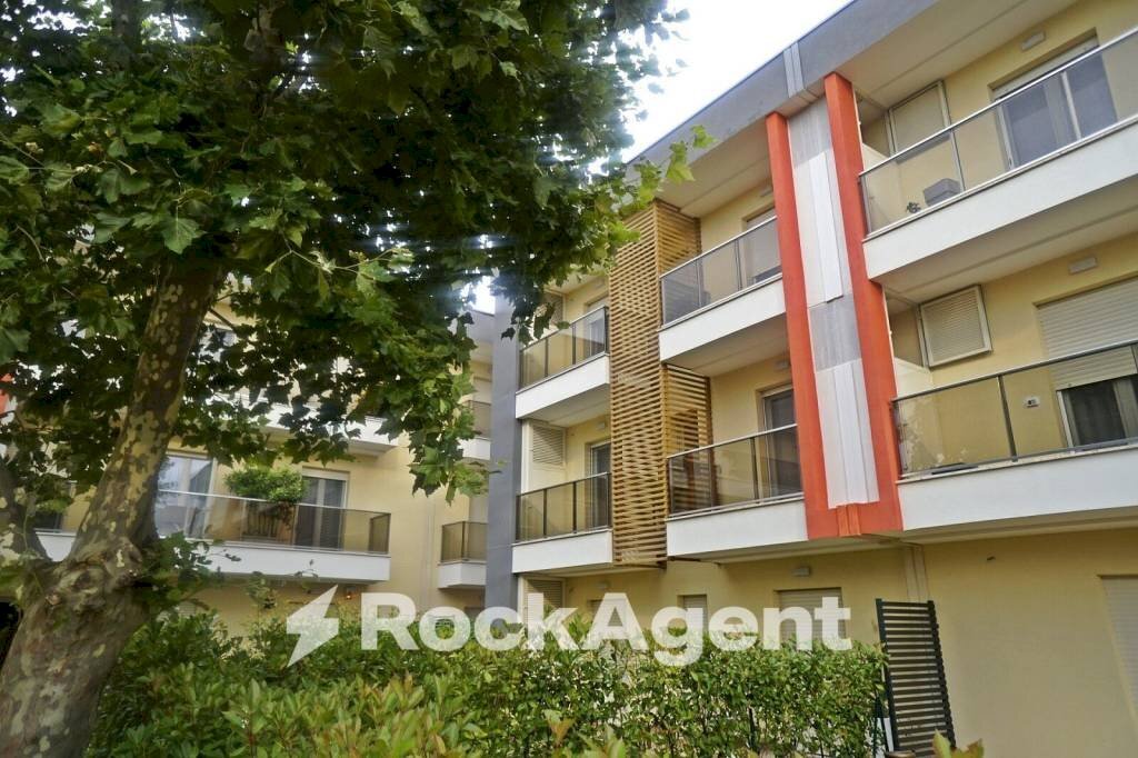 Facciata - Bilocale via Annibale Maria di Francia, 11, Matera - foto 1