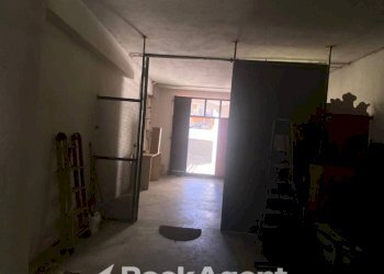 Magazzino via Napoli, 10, Ladispoli - foto 1