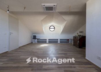 Attico via BISCEGLIA CATANZARO, Catanzaro - foto 5