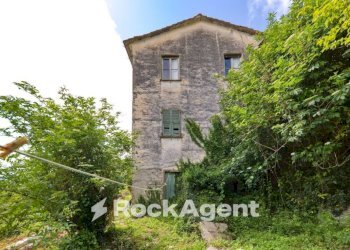 Facciata - Rustico via Oneto, San Colombano Certenoli - foto 3