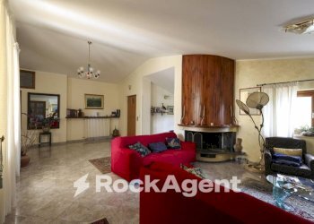 Salone - Appartamento via Gianvincenzo Gravina, 23, Catanzaro - foto 2