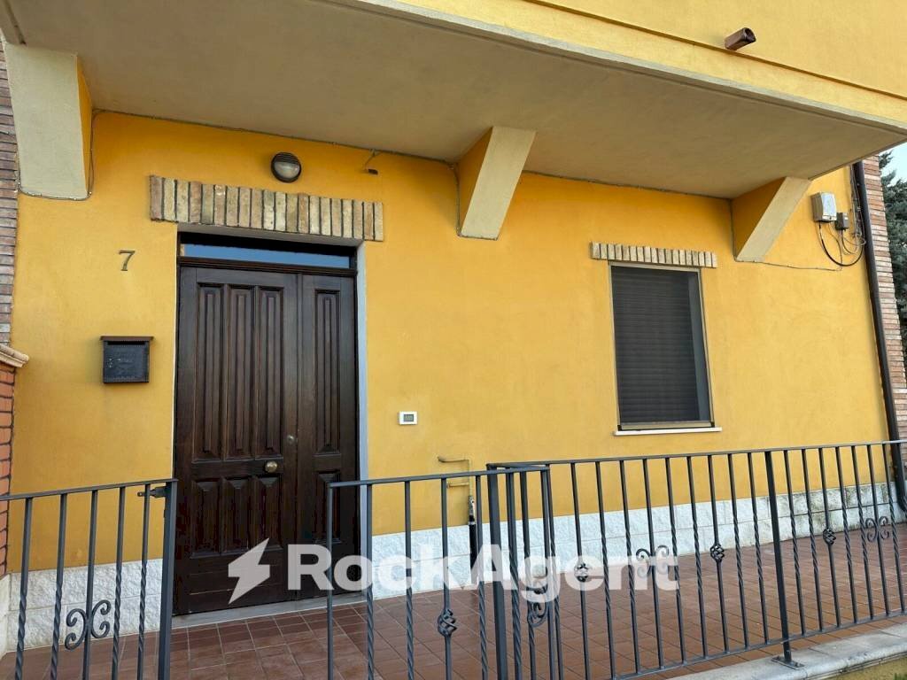 Facciata - Independent house via Salvaiella, 7, Spoltore - photo 3