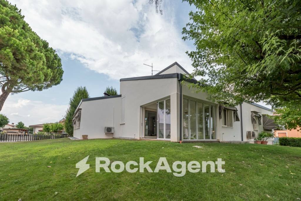 Villa via Risorgimento, 241, Vo' - photo 2