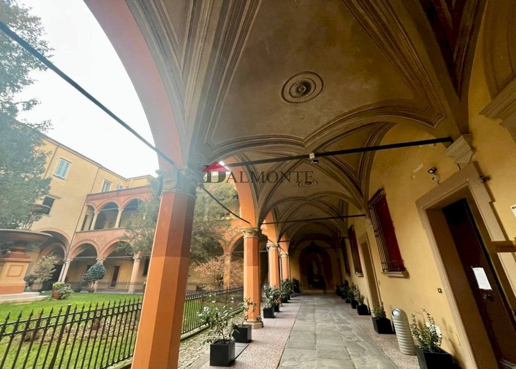 Zona - Four-room apartment via Giuseppe Garibaldi, Bologna (neighborhood Colli) - photo 2