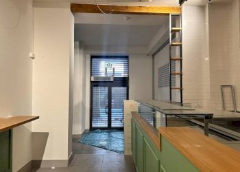 Interno non residenziale - Shop via Ugo Bassi, Bologna (neighborhood Centro Storico) - photo 4