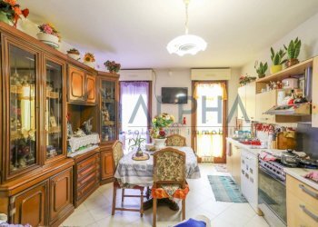 Cucina - Appartamento via Sibilla Aleramo, Mercato Saraceno - foto 2